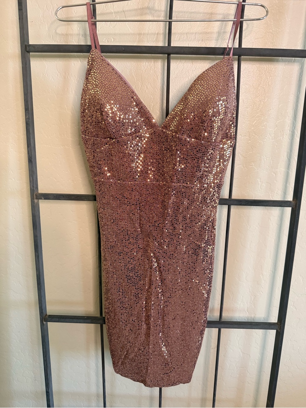 Lulus Women’s S Rose Gold Sequin Mini Dress Spaghetti Strap Cocktail Party